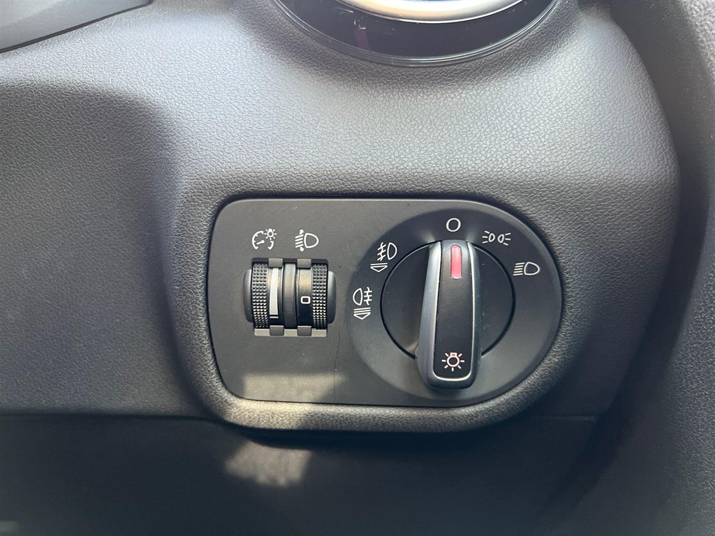 Used Audi A1 2013 for sale - 76589966: Photo 41