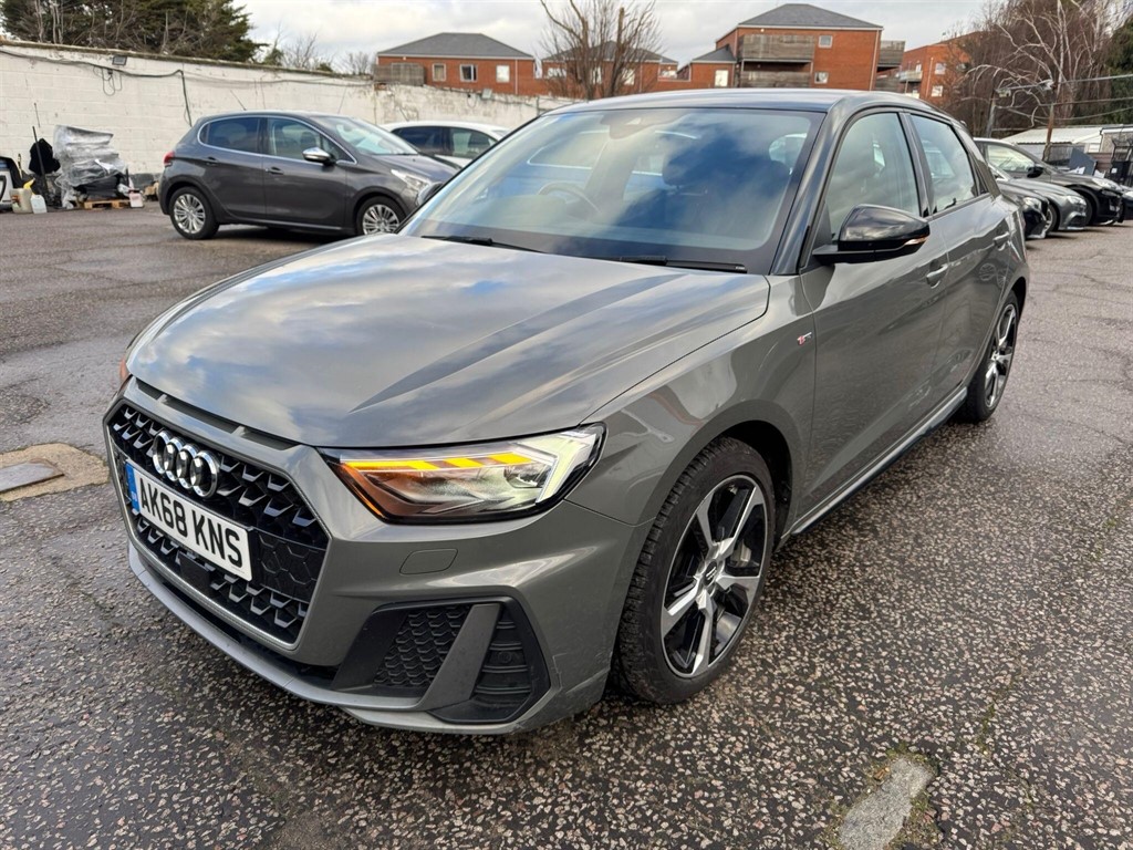 Used Audi A1 2018 for sale - 77095425: Photo 2