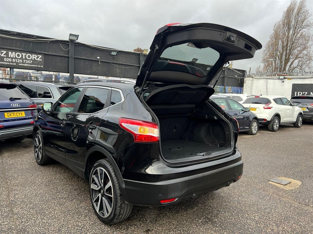 Used Nissan Qashqai 2015 for sale - 76684507: Photo 23