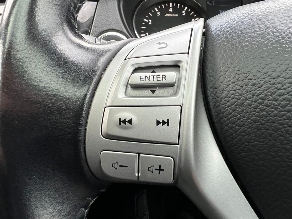 Used Nissan Qashqai 2015 for sale - 76684507: Photo 40