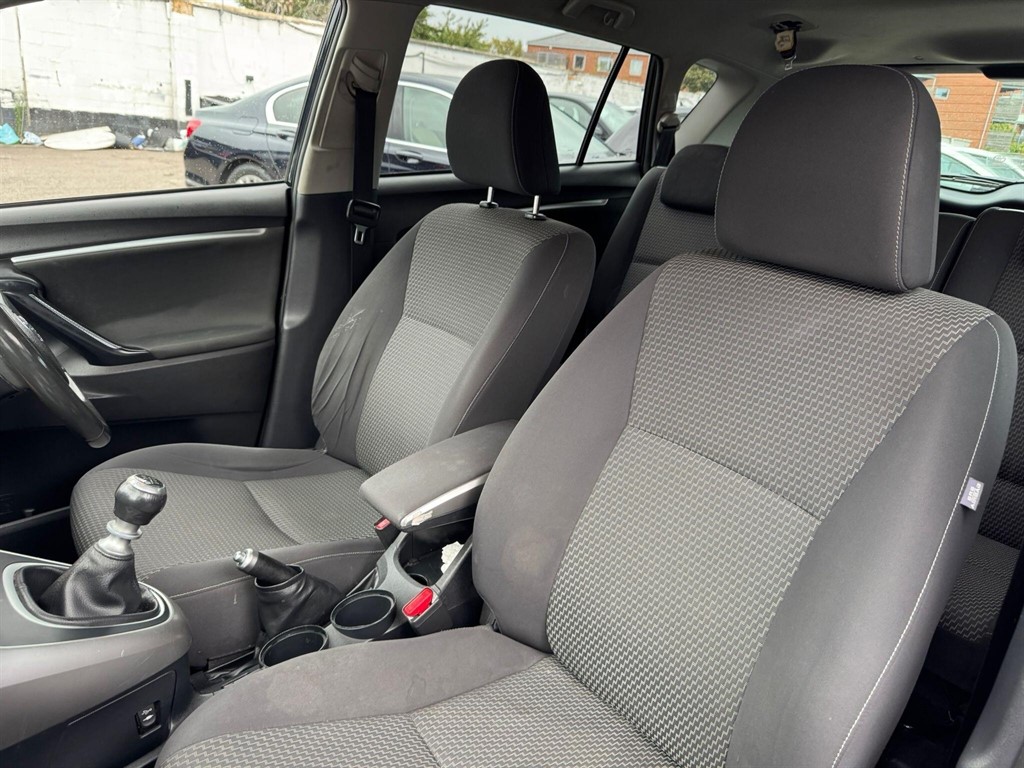 Used Toyota Verso 2015 for sale - 76018291: Photo 57