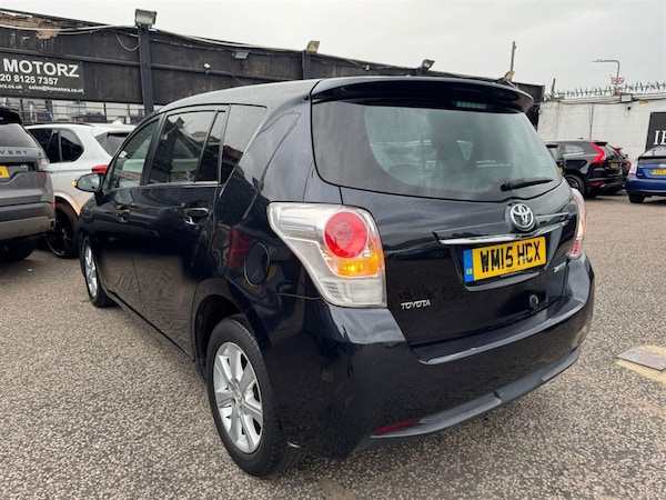 Used Toyota Verso 2015 for sale - 76018291: Photo 6