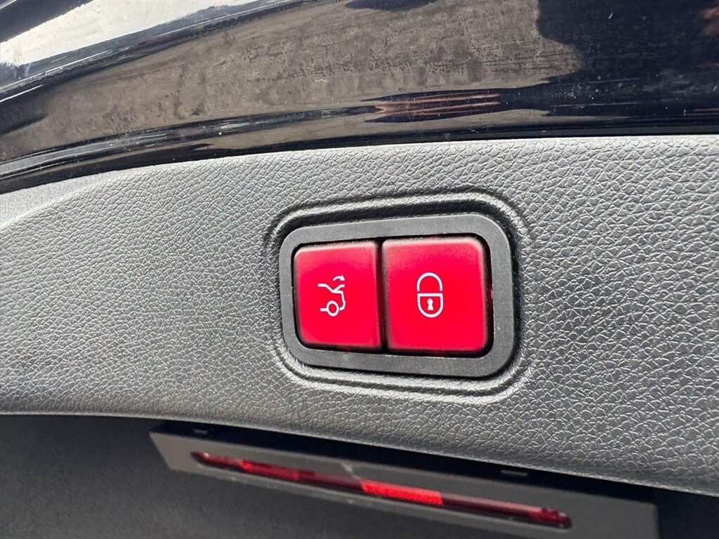 Used Mercedes-Benz E Class 2018 for sale - 75959849: Photo 84