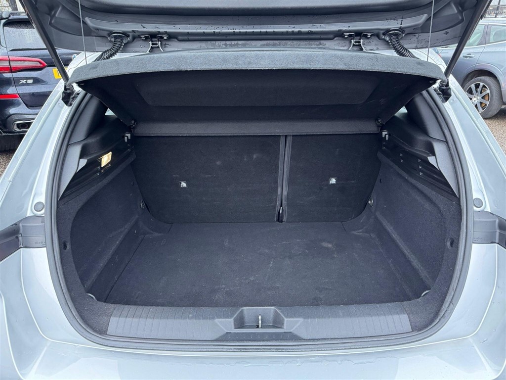 Used Vauxhall Astra 2022 for sale - 77137972: Photo 37