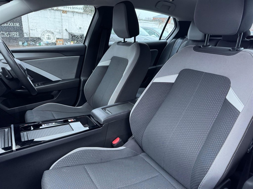Used Vauxhall Astra 2022 for sale - 77137972: Photo 60