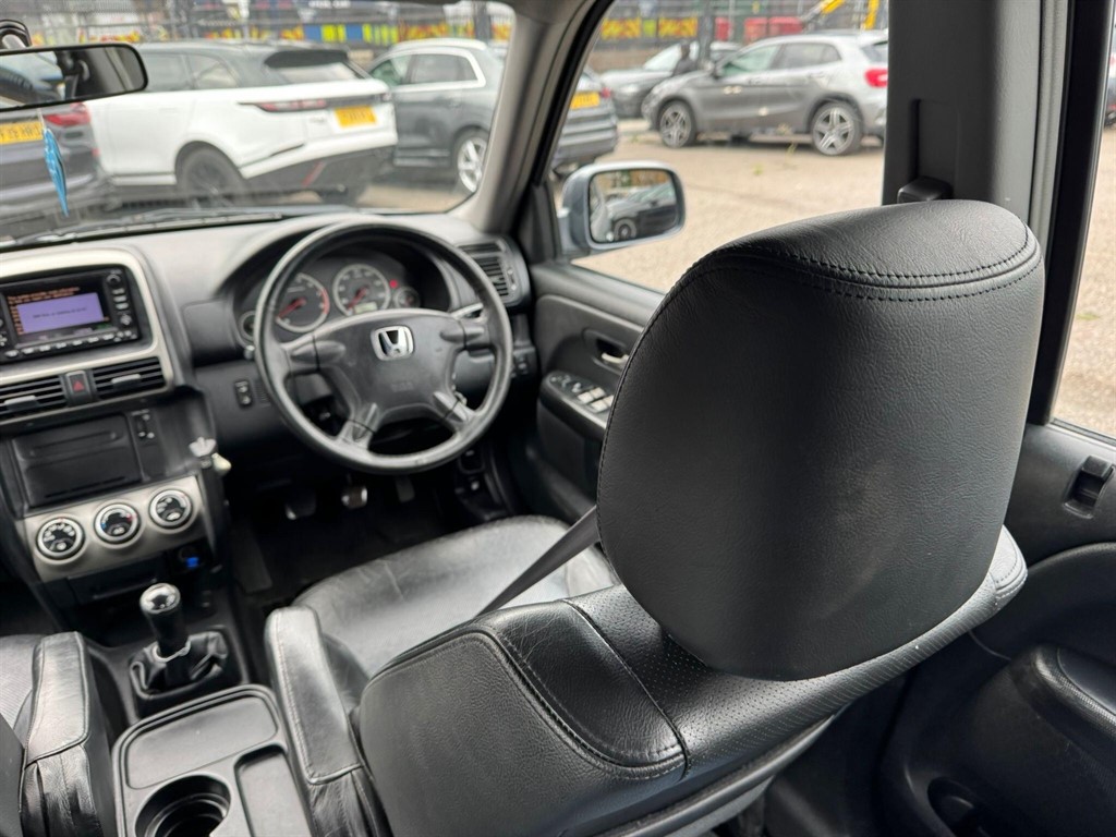 Used Honda CR-V 2004 for sale - 76615903: Photo 44