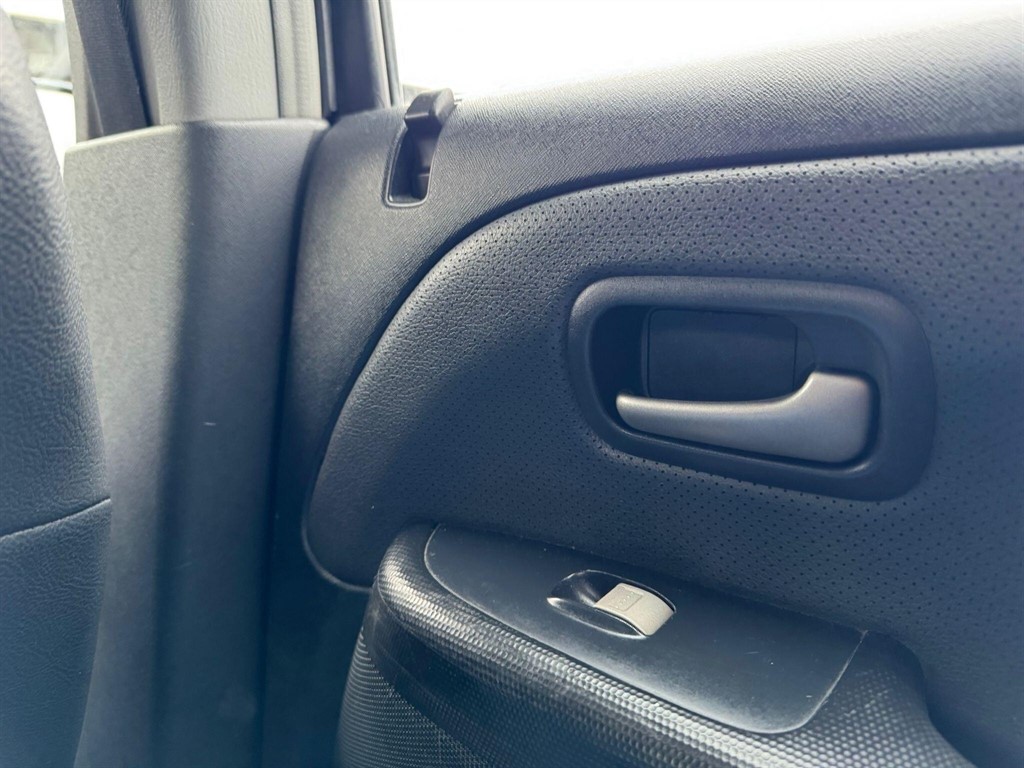 Used Honda CR-V 2004 for sale - 76615903: Photo 59