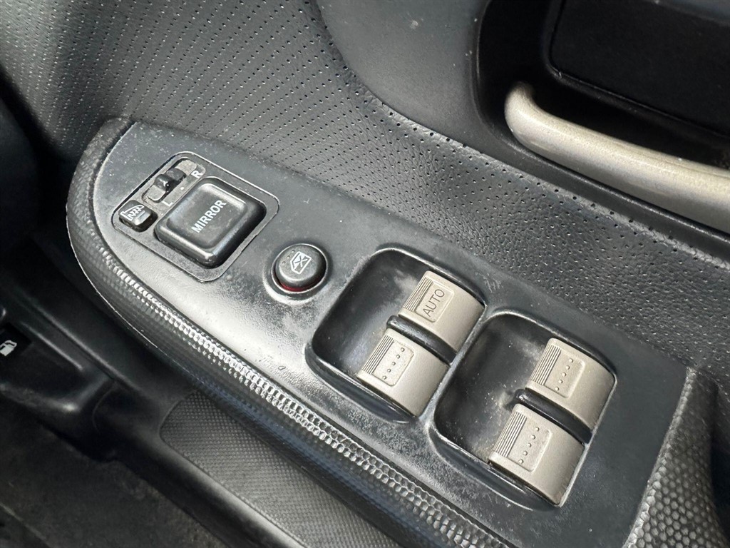 Used Honda CR-V 2004 for sale - 76615903: Photo 63