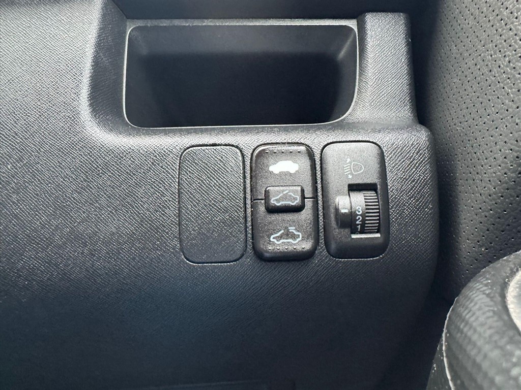 Used Honda CR-V 2004 for sale - 76615903: Photo 65