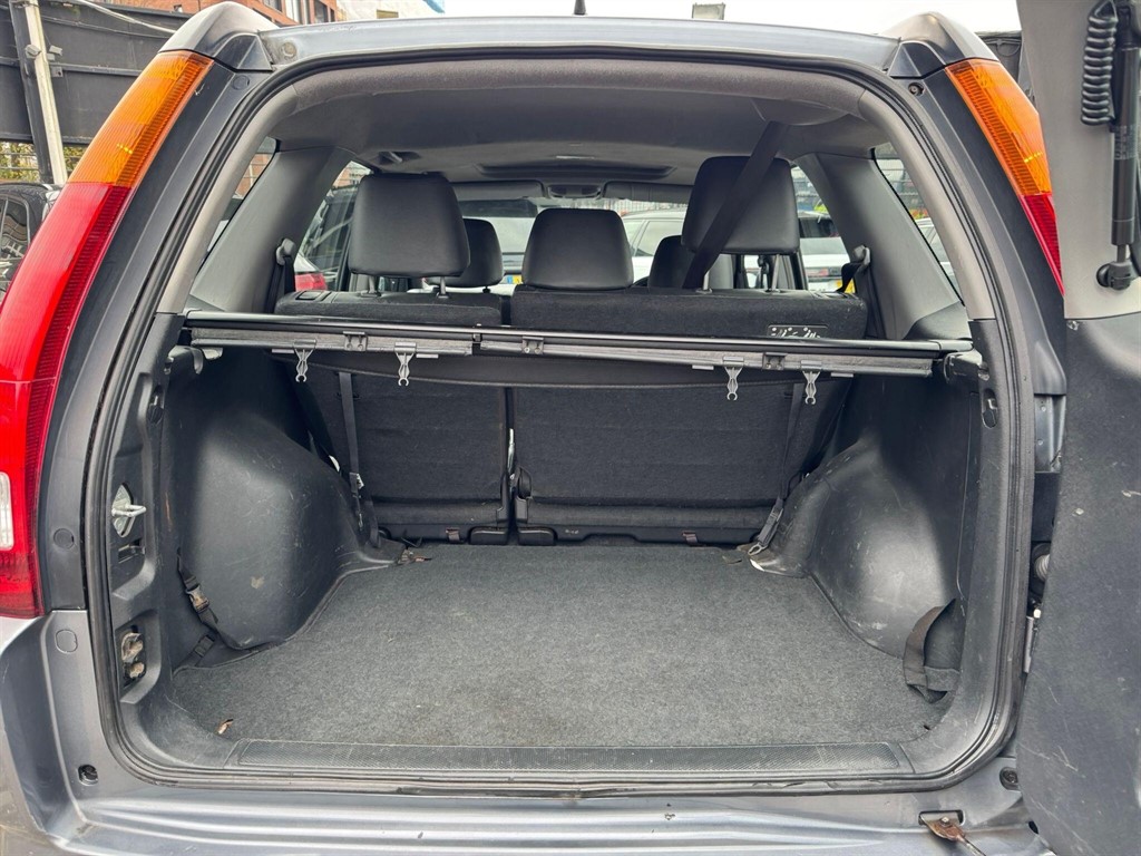 Used Honda CR-V 2004 for sale - 76615903: Photo 90