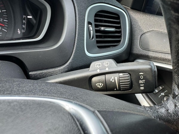 Used Volvo V40 2018 for sale - 75567071: Photo 23
