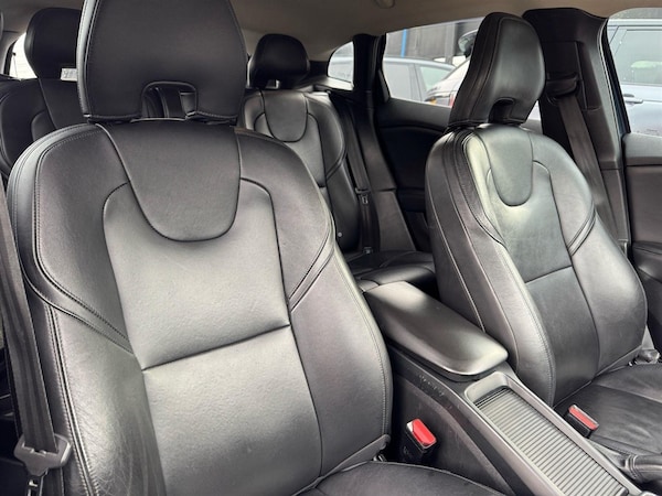 Used Volvo V40 2018 for sale - 75567071: Photo 30