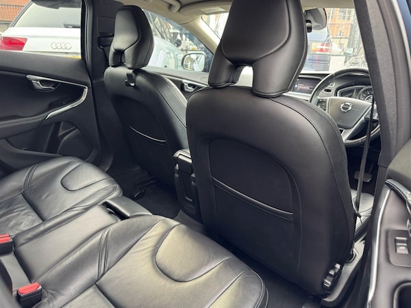 Used Volvo V40 2018 for sale - 75567071: Photo 39
