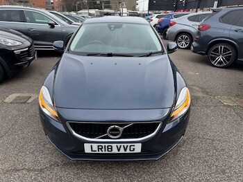 Used Volvo V40 2018 for sale - 75567071: Photo