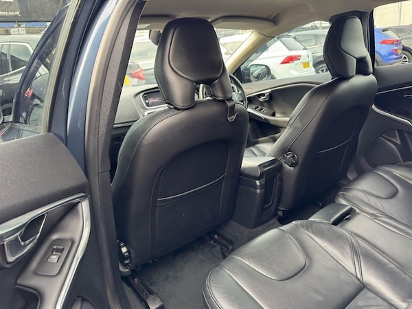 Used Volvo V40 2018 for sale - 75567071: Photo 52