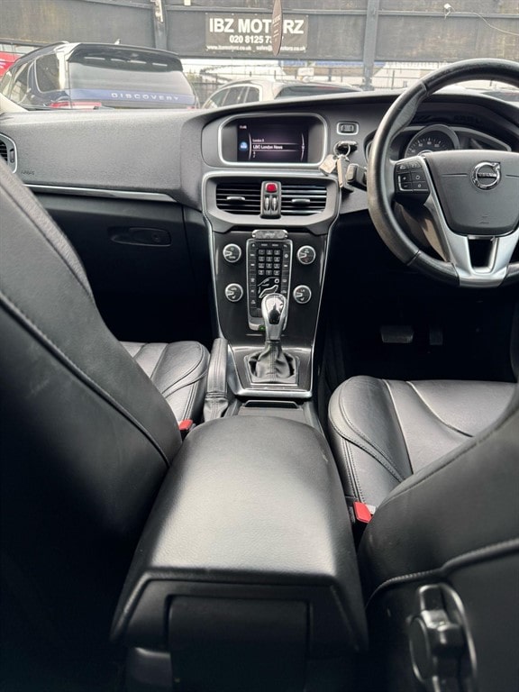 Used Volvo V40 2018 for sale - 75567071: Photo 63