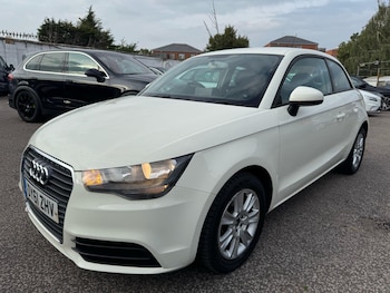Used Audi A1 2011 for sale - 75401258: Photo