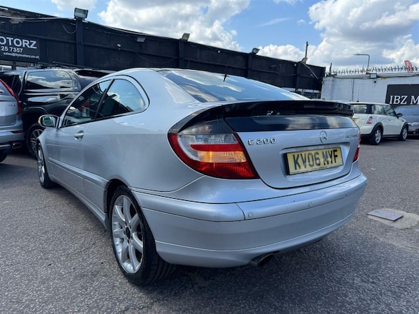 Used Mercedes-Benz C-Class 2006 for sale - 75567036: Photo 5