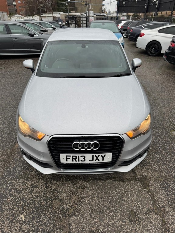 Used Audi A1 2013 for sale - 77499882: Photo 2