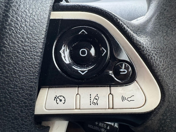 Used Toyota Prius 2016 for sale - 76285645: Photo 10