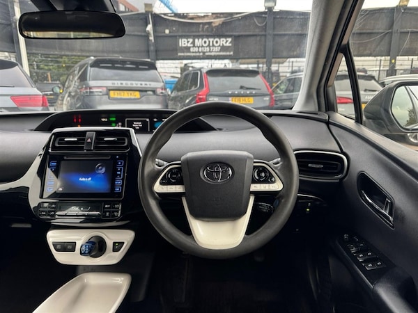 Used Toyota Prius 2016 for sale - 76285645: Photo 23