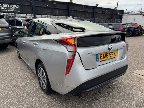Used Toyota Prius 2016 for sale - 76285645: Photo 52