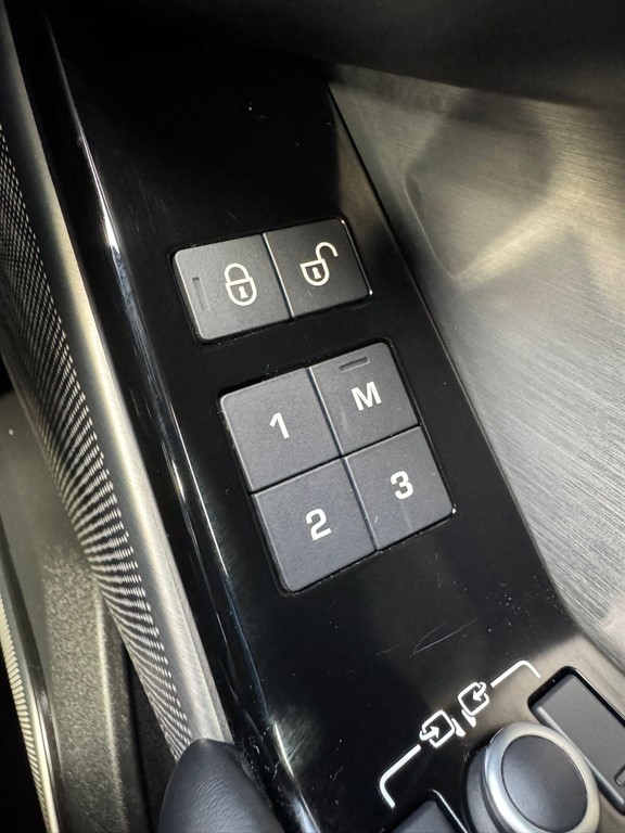 Used Land Rover Range Rover Velar 2019 for sale - 75972709: Photo 29