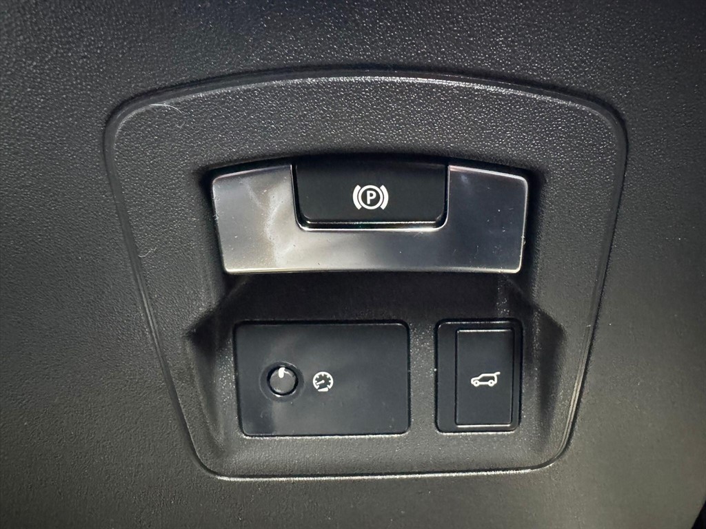 Used Land Rover Range Rover Velar 2019 for sale - 75972709: Photo 30