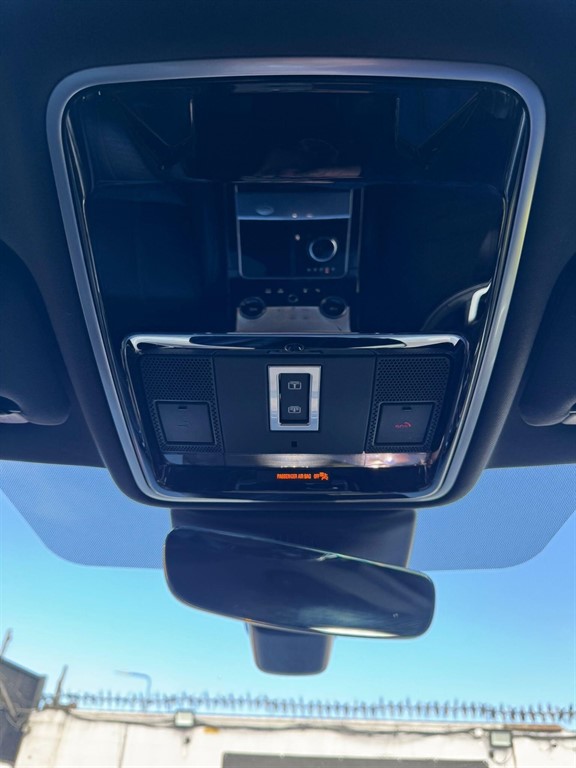 Used Land Rover Range Rover Velar 2019 for sale - 75972709: Photo 33