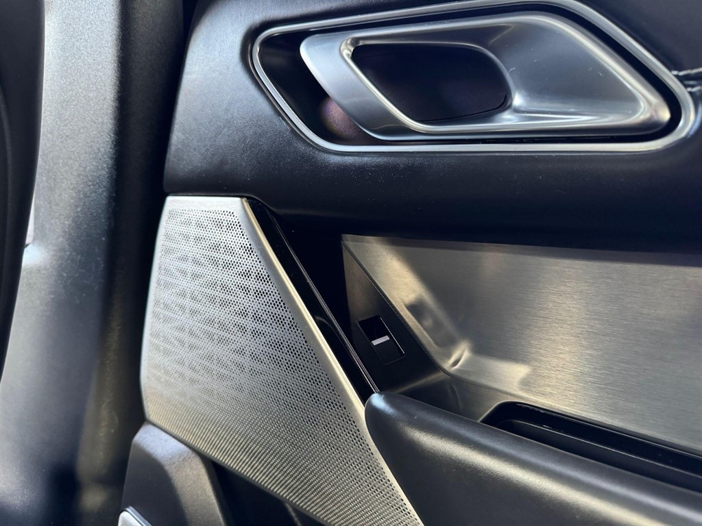 Used Land Rover Range Rover Velar 2019 for sale - 75972709: Photo 40