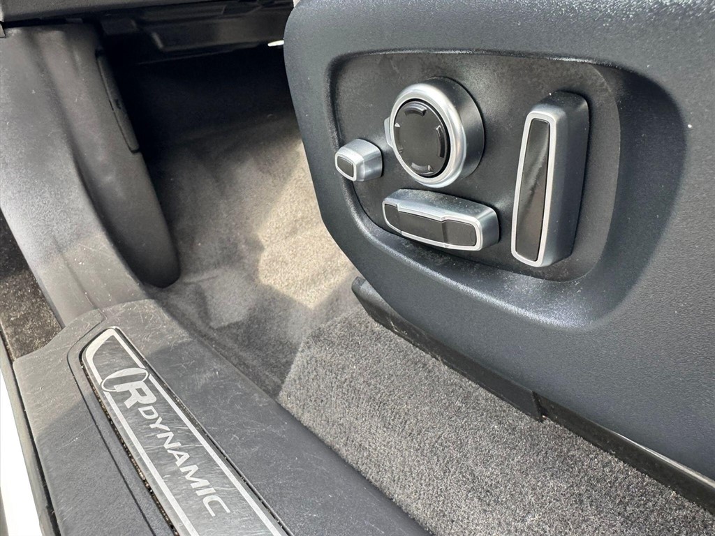 Used Land Rover Range Rover Velar 2019 for sale - 75972709: Photo 41