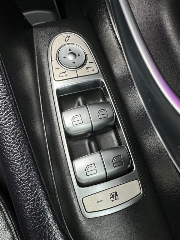 Used Mercedes-Benz E Class 2017 for sale - 76332334: Photo 47