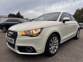 Used Audi A1 2014 for sale - 76155058: Photo 2