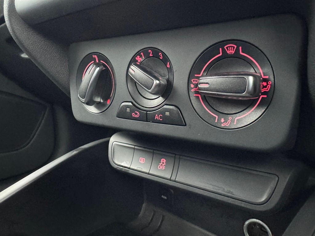 Used Audi A1 2014 for sale - 76155058: Photo 61