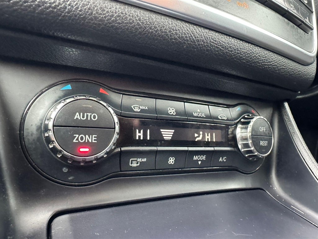 Used Mercedes-Benz GLA 2016 for sale - 76112492: Photo 70