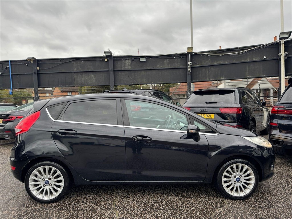 Used Ford Fiesta 2012 for sale - 76664630: Photo 24