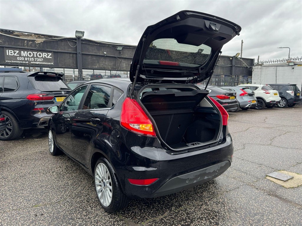 Used Ford Fiesta 2012 for sale - 76664630: Photo 27