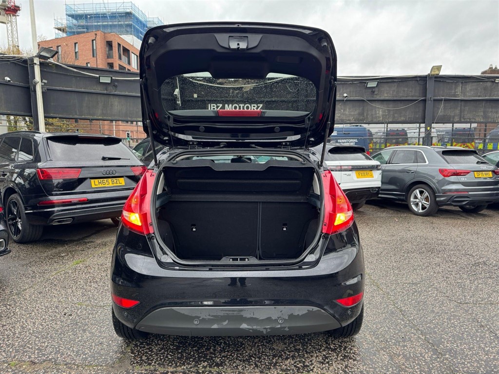 Used Ford Fiesta 2012 for sale - 76664630: Photo 28