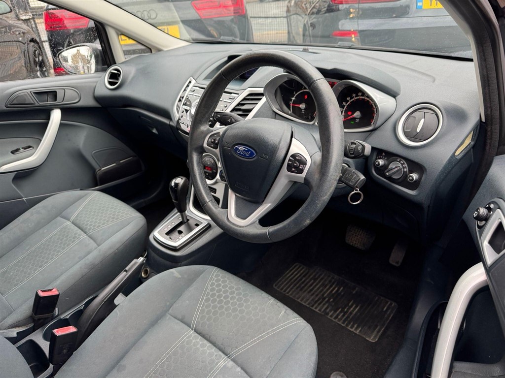 Used Ford Fiesta 2012 for sale - 76664630: Photo 31