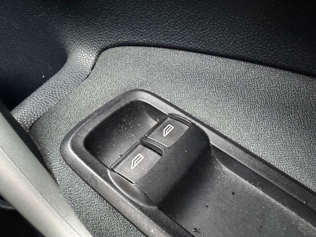 Used Ford Fiesta 2012 for sale - 76664630: Photo 49