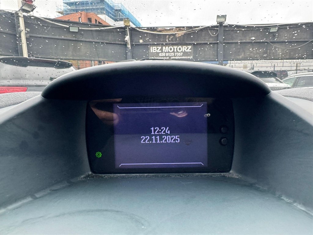 Used Ford Fiesta 2012 for sale - 76664630: Photo 59