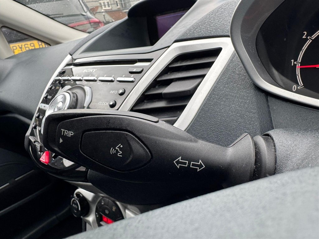 Used Ford Fiesta 2012 for sale - 76664630: Photo 64