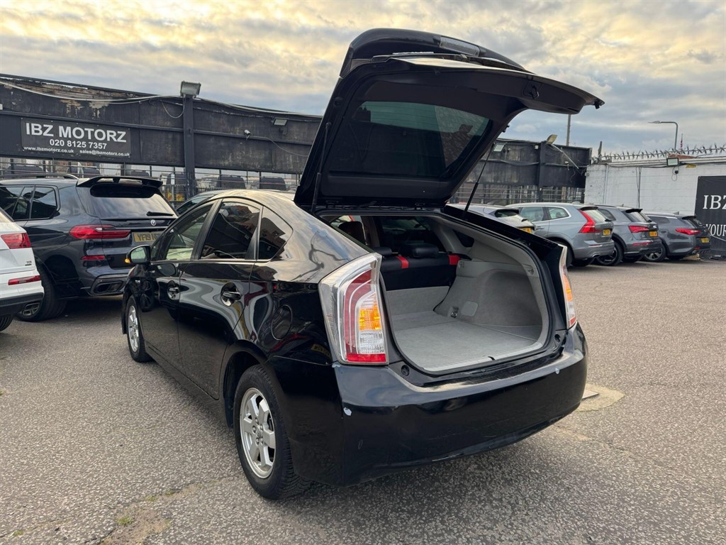 Used Toyota Prius 2019 for sale - 78042389: Photo 13