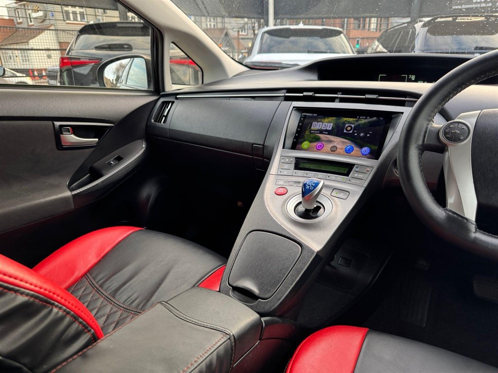 Used Toyota Prius 2019 for sale - 78042389: Photo 17