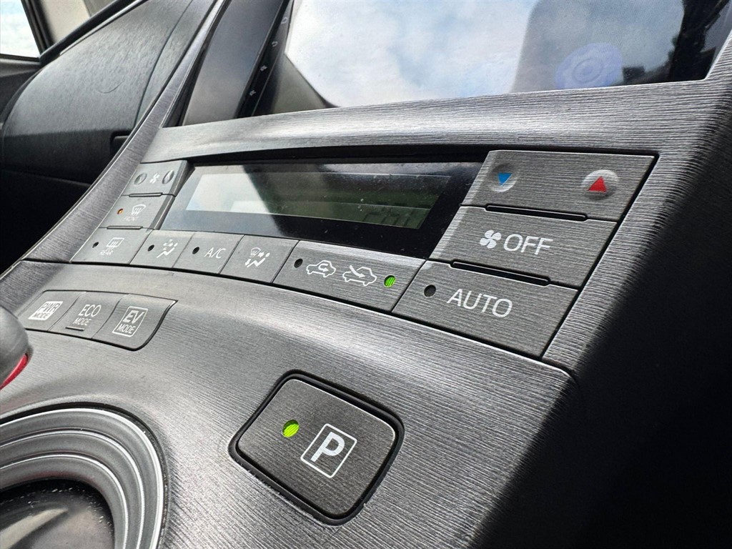 Used Toyota Prius 2019 for sale - 78042389: Photo 30