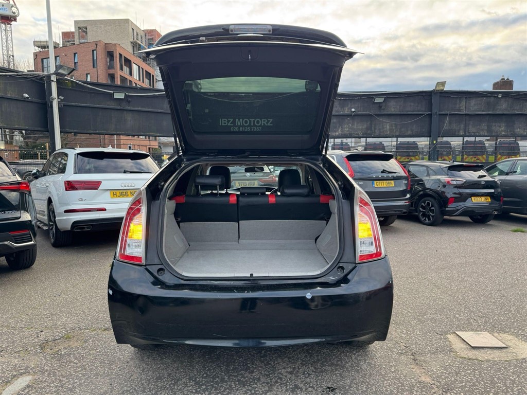 Used Toyota Prius 2019 for sale - 78042389: Photo 35