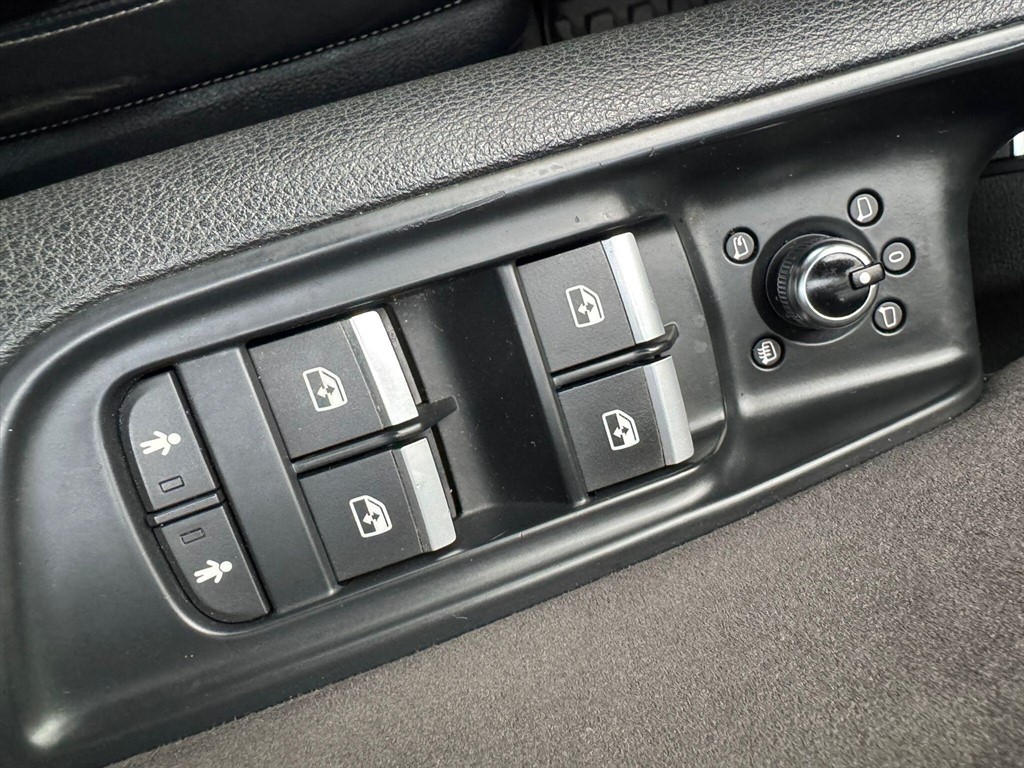 Used Audi Q7 2015 for sale - 76351084: Photo 57