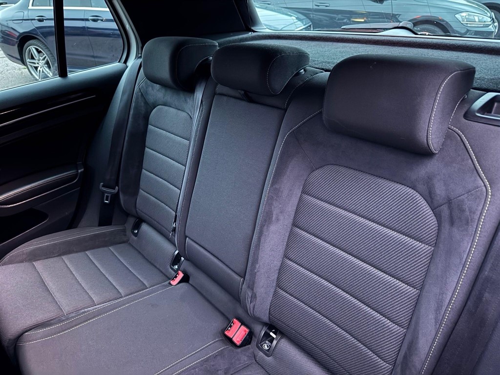 Used Volkswagen Golf 2017 for sale - 76112484: Photo 42