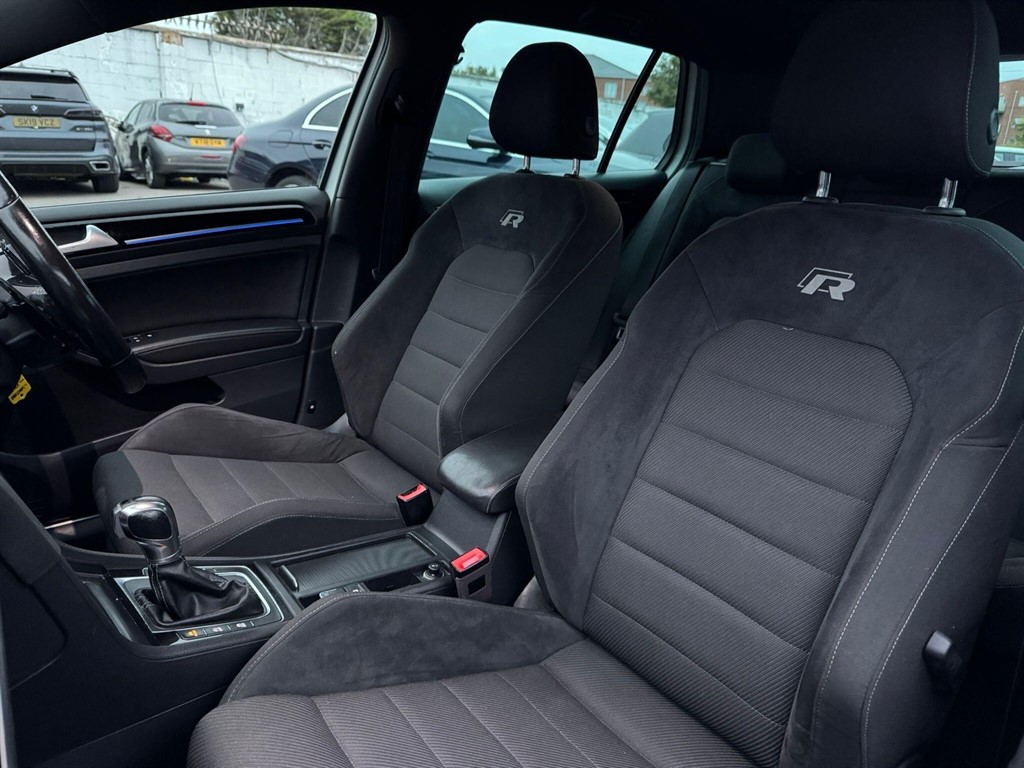 Used Volkswagen Golf 2017 for sale - 76112484: Photo 51