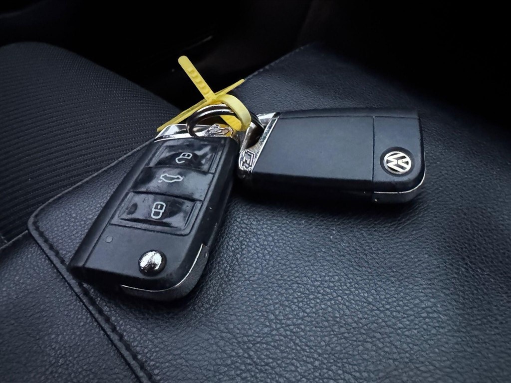 Used Volkswagen Golf 2017 for sale - 76112484: Photo 53